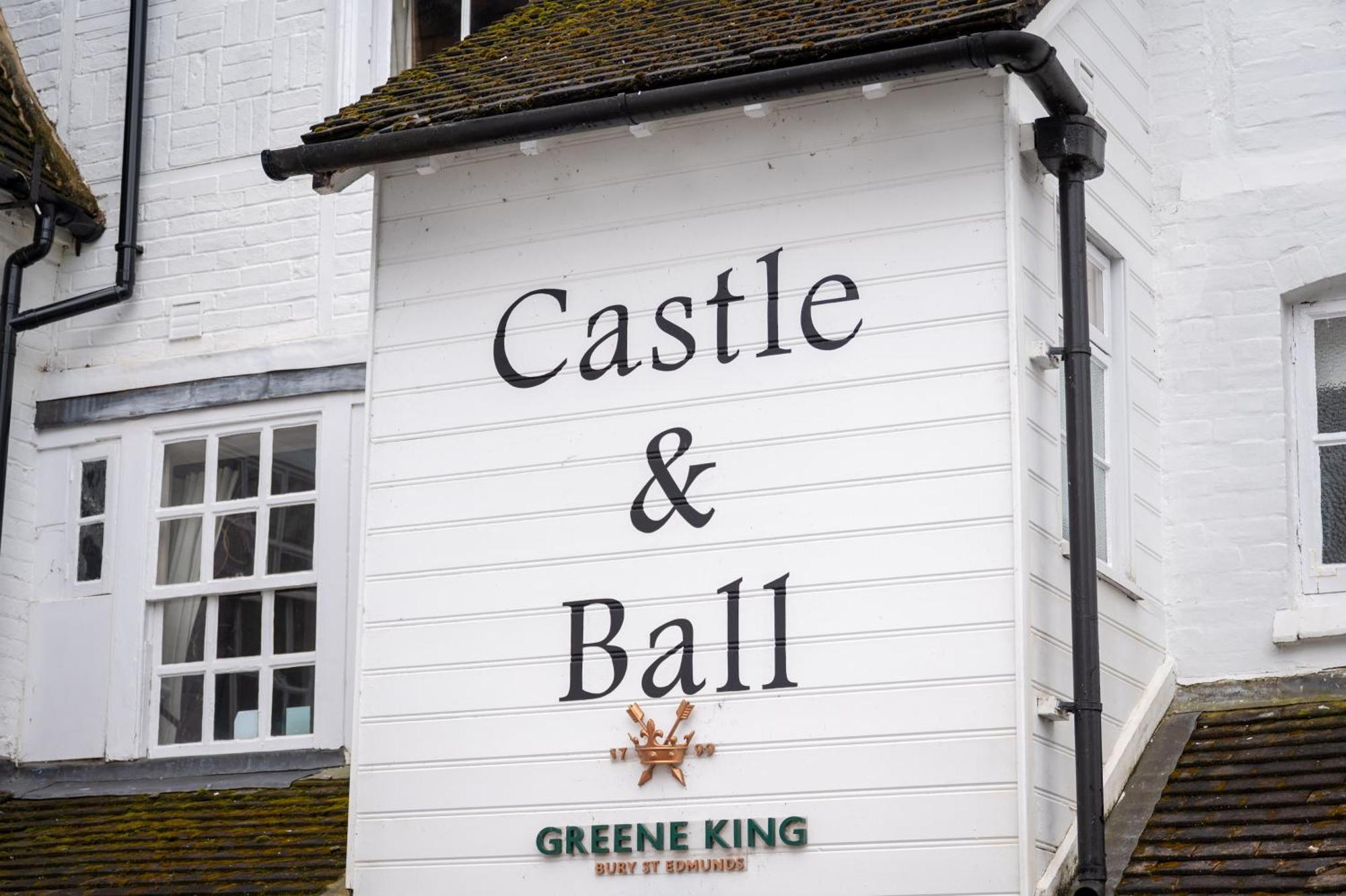 Castle And Ball By Greene King Inns Μάρλμπορο Εξωτερικό φωτογραφία