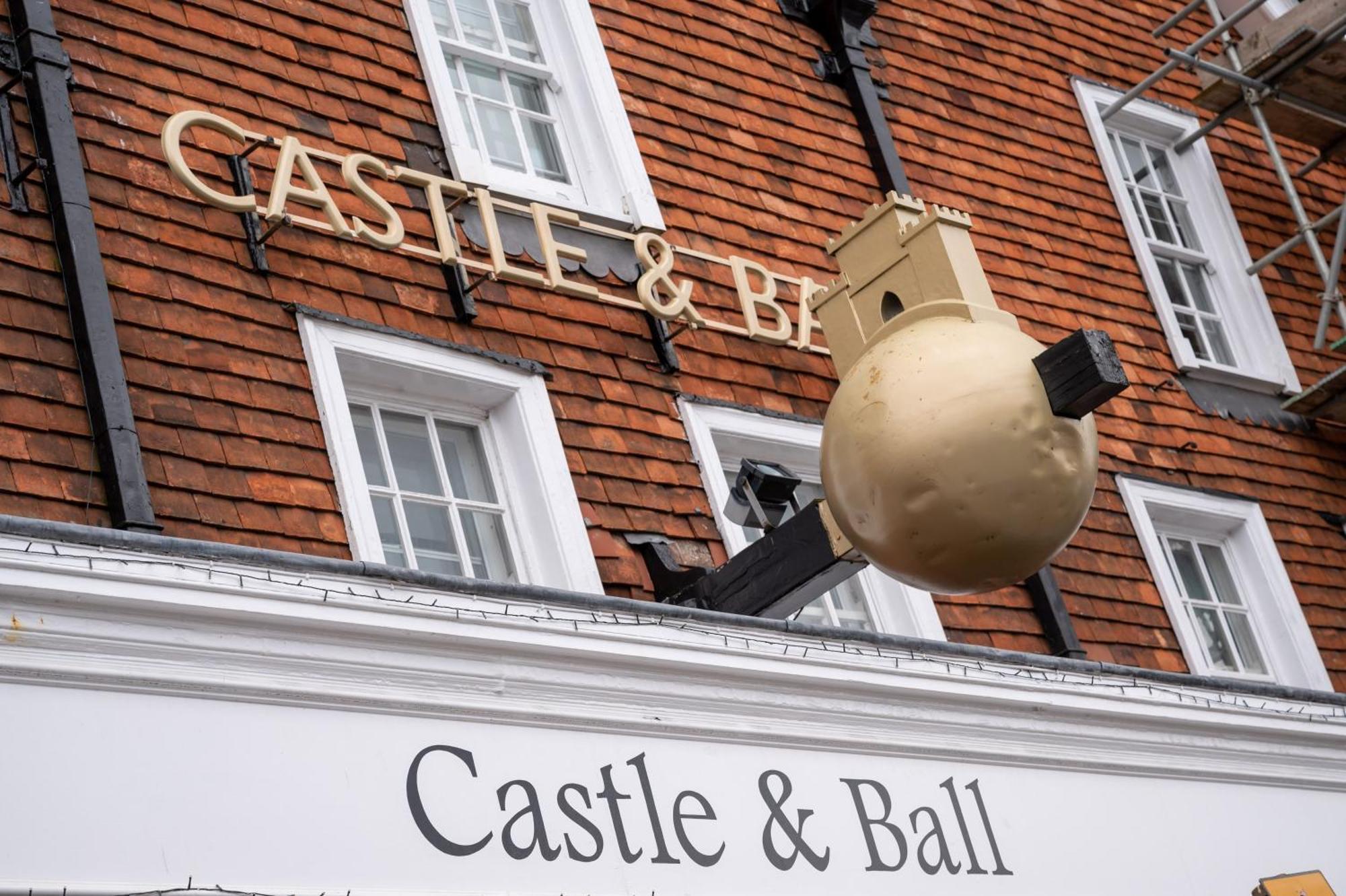 Castle And Ball By Greene King Inns Μάρλμπορο Εξωτερικό φωτογραφία